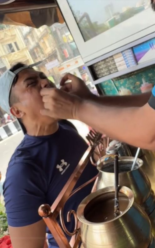 Aa Juju coba fire paan