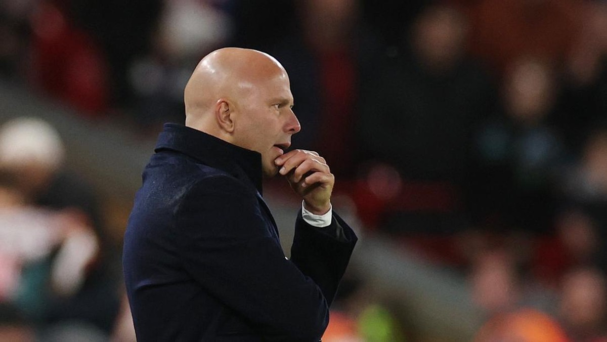 Manajer Liverpool Arne Slot tak pikirkan soal kontrak baru. (REUTERS/Phil Noble)