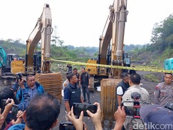 Aksi Tamak Tambang Ilegal Merapi Terciduk Usai Keruk Pasir Rp 3 T