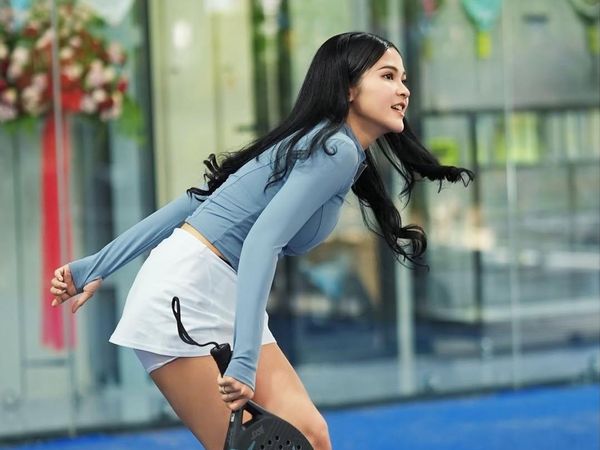 Gaya Padel Bella Bonita Istri Denny Caknan Curi Perhatian, Body Goals Banget!