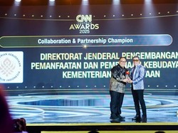 Konsisten Cetak Talenta Seni Budaya, Kemenbud Raih Penghargaan CNN Awards Konsisten Cetak Talenta Seni Budaya, Kemenbud Raih Penghargaan CNN Awards