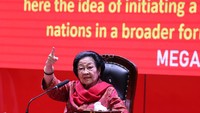 Alasan di Balik Tak Ada Ponsel di Genggaman Megawati