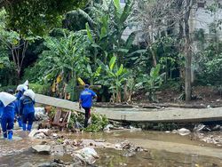 Karung Pasir Tak Kuasa Tahan Luapan Jebolnya Tanggul Baswedan