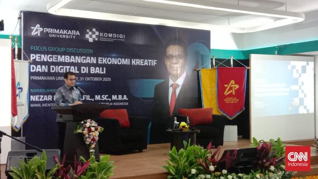 Wakil Menteri Komunikasi dan Digital (Wamenkomdigi) Nezar Patria, menjadi pembicara di  Primakara University, di Denpasar, Bali, pada Jumat (31/10).