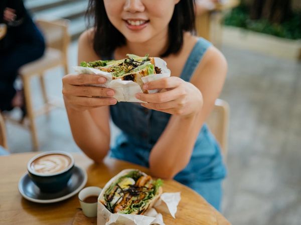10 Camilan Rendah Kalori yang Enak dan Cocok untuk Pejuang Diet