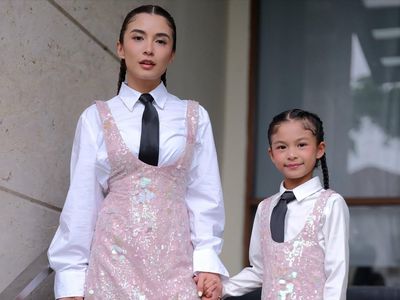 Ayu Ting Ting hingga Chelsea Olivia Kece Ngonser BLACKPINK Bareng Anak