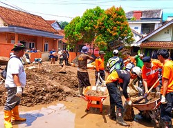 Status Darurat Bencana Dicabut, Warga Cisolok Masih Berkubang Lumpur