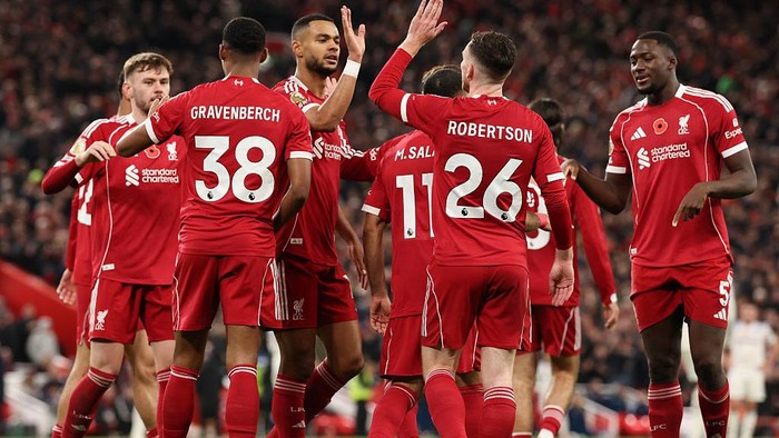 LIVERPOOL, ENGLAND - NOVEMBER 01: (THE SUN OUT, THE SUN ON SUNDAY OUT) Ryan Gravenberch of Liverpool celebrates scoring his teams second goal with teammates during the Premier League match between Liverpool and Aston Villa at Anfield on November 01, 2025 in Liverpool, England. (Photo by Liverpool FC/Liverpool FC via Getty Images)