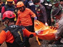 Empat Korban Tewas Longsor Depok Trenggalek dari Satu Keluarga