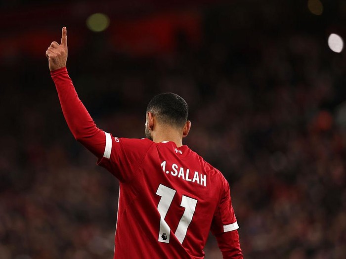 LIVERPOOL, ENGLAND - NOVEMBER 01: (THE SUN OUT, THE SUN ON SUNDAY OUT) Mohamed Salah of Liverpool celebrates scoring his team's first goal during the Premier League match between Liverpool and Aston Villa at Anfield on November 01, 2025 in Liverpool, England. (Photo by Liverpool FC/Liverpool FC via Getty Images)