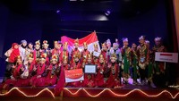 Bangga! Tarian Siswa SMP Indonesia Raih Prestasi di Festival Internasional Bangga! Tarian Siswa SMP Indonesia Raih Prestasi di Festival Internasional