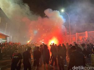 HUT PSM Ke-110: Suporter Demo Cari Sadikin Aksa Usai Laga di Stadion GBH