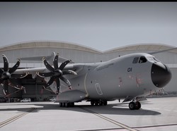 Diterbangkan Pilot TNI AU, Pesawat Jumbo Pesanan Prabowo Tiba di RI