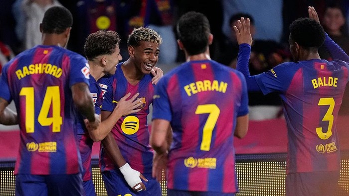 Lamine Yamal right winger of Barcelona and Spain celebrates after scoring his sides first goal during the La Liga EA Sports match between FC Barcelona and Elche CF at Estadi Olimpic Lluis Companys on November 2, 2025 in Barcelona, Spain. (Photo by Jose Breton/Pics Action/NurPhoto via Getty Images)