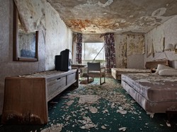 Punya View Air Terjun Niagara yang Indah, Fallside Hotel Kini Sunyi dan Usang!