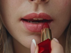 Video: Soft Pink Makeup for Valentines Day