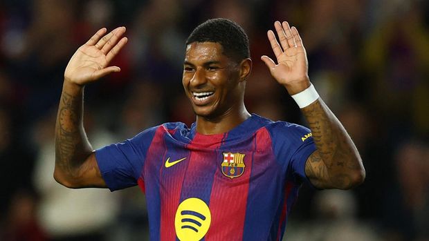Soccer Football - LaLiga - FC Barcelona v Elche - Estadi Olimpic Lluis Companys, Barcelona, Spain - November 2, 2025 FC Barcelona's Marcus Rashford celebrates scoring their third goal REUTERS/Albert Gea