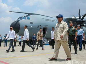 Video: Momen Prabowo Serahkan Pesawat Baru Airbus A400M ke Panglima TNI