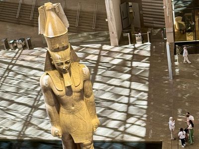 Patung Kolosal Ramses II Jadi Ikon Baru Museum Agung Mesir