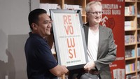 David Van Reybrouck Terbitkan Buku Revolusi di Jakarta