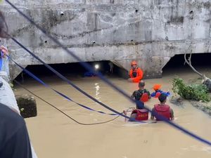 Asyik Berenang di Sungai, Bocah di Majalengka Hanyut