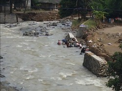 Tiap Hujan Jadi Ancaman, Warga Cisolok Hidup dalam Cemas