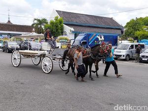 Kereta yang Angkut Jenazah Paku Buwono XIII Bakal Ditarik 8 Kuda