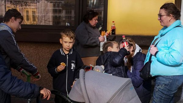 Warga Kyiv Tetap Beraktivitas di Tengah Gempuran Rusia