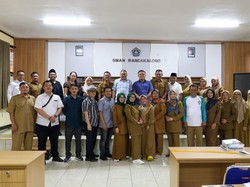 DPRD Jabar Tinjau Sarana Sekolah Terdampak Gempa di SMAN Rancakalong