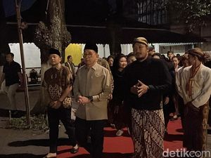 Fadli Zon Melayat PB XIII, Sampaikan Duka Cita dari Presiden Prabowo