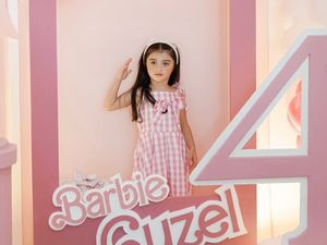 7 Foto Ultah ke-4 Guzelim Anak Margin-Ali Syakieb, Bertema Barbie Serba Pink