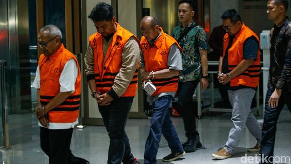 KPK Tahan Lima Tersangka Baru Kasus Korupsi Dana PEN Situbondo