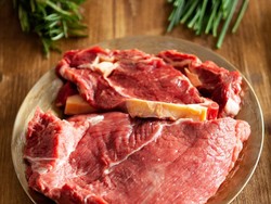 6 Perbedaan Daging Import dan Lokal, Yuk Kenali Cirinya!