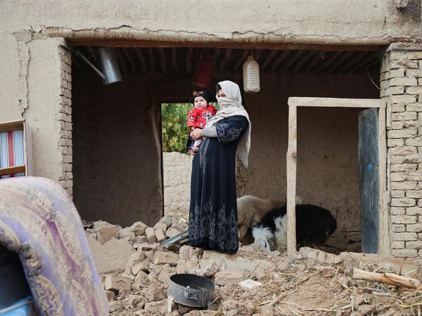 Potret Duka Warga Samangan Usai Gempa Guncang Afghanistan