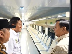 Prabowo soal Tarif Kereta Petani-Pedagang: Disubsidi 60%, Barang Tidak Bayar