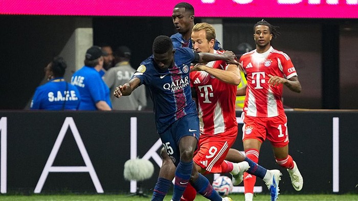 ATLANTA, GEORGIA - JULY 5: Nuno Mendes #25 of Paris Saint-Germain fights for possession during the FIFA Club World Cup 2025 quarter final match between Paris Saint-Germain and FC Bayern Munchen at Mercedes-Benz Stadium on July 5, 2025 in Atlanta, Georgia. (Photo by Jason Allen/ISI Photos/ISI Photos via Getty Images)