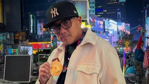 Congrats! Saykoji Sukses Taklukkan New York Marathon Selama 8,38 Jam