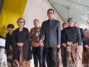 Keraton Solo Terus Dibanjiri Pelayat, Sultan Hamengku Buwono X Turut Hadir