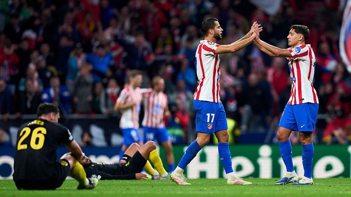 MADRID, SPAIN - NOVEMBER 04: Players of Atletico de Madrid celebrates his team third goal scored by Marcos Llorente of Atletico de Madrid off frame during the UEFA Champions League 2025/26 League Phase MD4 match between Atletico de Madrid and R. Union Saint-Gilloise at Estadio Metropolitano on November 04, 2025 in Madrid, Spain. (Photo by Diego Souto/Getty Images)