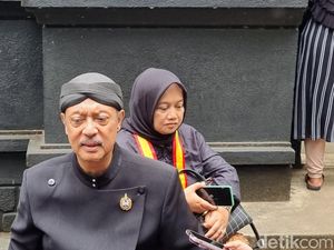 Keraton Solo Kaget Pelayat Banjiri Pemakaman PB XIII: Di Luar Prediksi