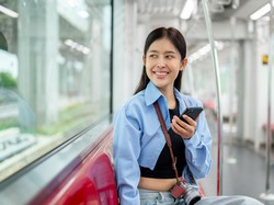 Chatting ala Gen Z, Emoji Nangis Terpopuler Jadi Andalan di Setiap Situasi