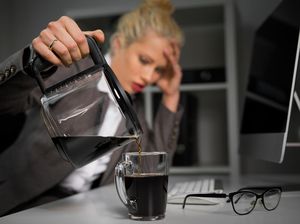 Habis Ngopi Malah Lemas dan Mengantuk? Ternyata Ini Sebabnya