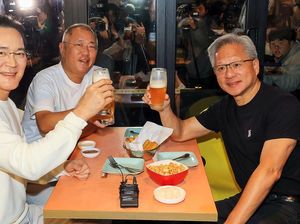 Video: Makna Pemilihan Resto Ayam Tempat Bos Samsung-NVIDIA Nongkrong Bareng