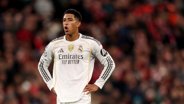 LIVERPOOL, ENGLAND - NOVEMBER 04:   Jude Bellingham of Real Madrid during the UEFA Champions League 2025/26 League Phase MD4 match between Liverpool FC and Real Madrid C.F. at Anfield on November 04, 2025 in Liverpool, England. (Photo by Carl Recine/Getty Images)