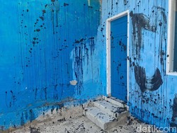 Kantor Lurah Balocci Baru Pangkep Disiram OTK Pakai Oli Bekas-Kotoran Sapi