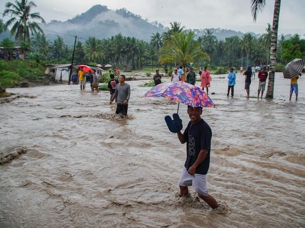 Lahar Hujan Gunung Semeru Meluap, Ratusan Warga Lumajang Terisolasi