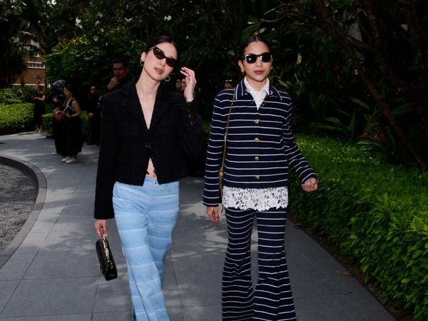 Foto: Gaya Kasual Elegan Laura Basuki dan Putri Marino di Show Chanel
