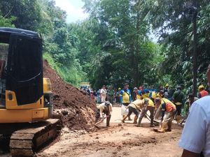 Longsor di Tanjungmedar, Jalur Sumedang-Subang Sempat Lumpuh