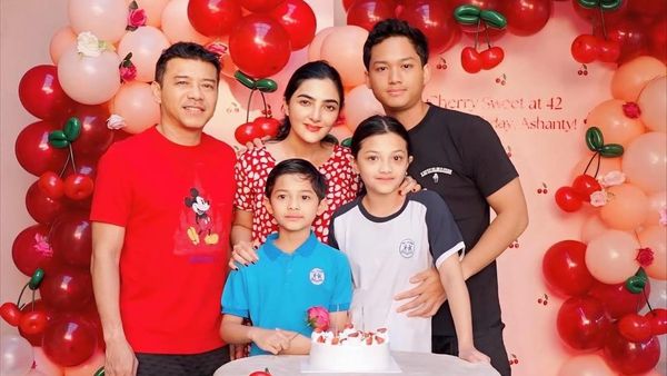 Meriahnya Ultah Ashanty ke-42, Dirayakan dengan Makan-makan di Rumah