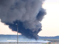 Pesawat Kargo UPS Jatuh di AS Tewaskan 12 Orang, Mesin Terbakar-Terlepas